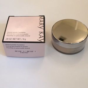 NEW Mary Kay mineral powder foundation